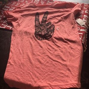 Aero - Aeropostale - peace shirt